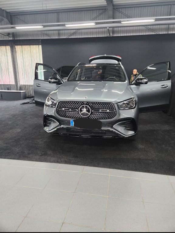 Image of Mercedes-Benz GLE 450