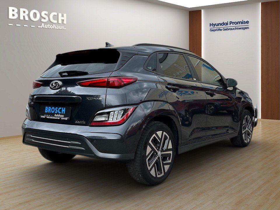 Fahrzeugabbildung Hyundai KONA EV 64kWh PLUS-P AVILOO-97,4%-SOH 484KM-RW++