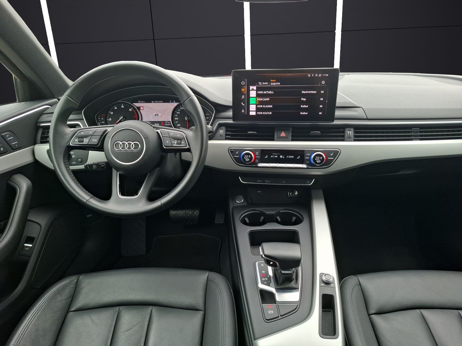 Fahrzeugabbildung Audi A4 Avant 35 TFSI advanced S-tronic LED Navi ACC