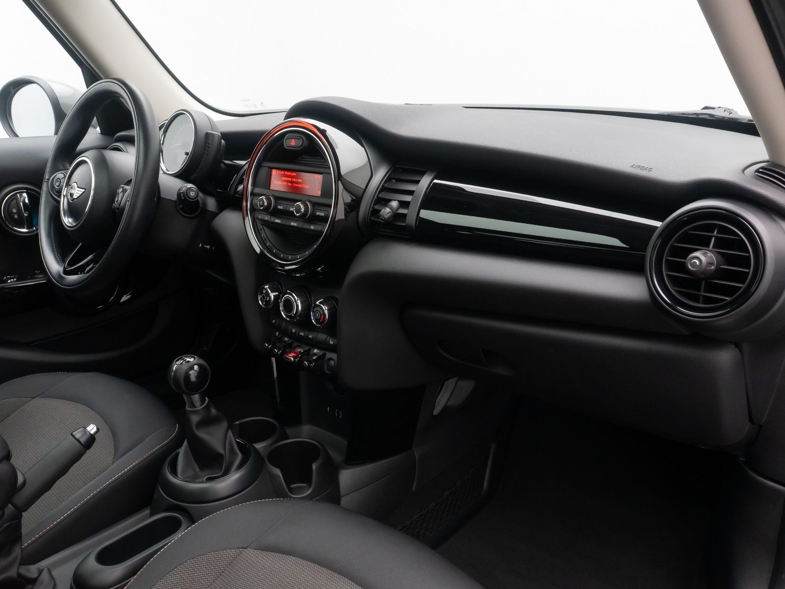 Fahrzeugabbildung MINI Cooper Clubman Tempomat ParkAss Panorama LM