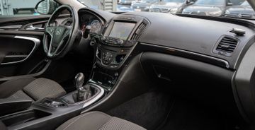 Fahrzeugabbildung Opel Insignia A 1.6 SPORTS TOURER NAVI|TOUCH|KAMERA