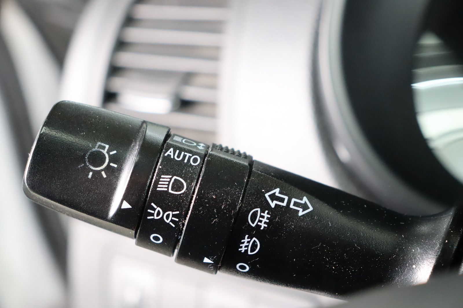 Fahrzeugabbildung Hyundai ix20 * HU/AU bis 06.2028 * 8-fach bereift Comfor