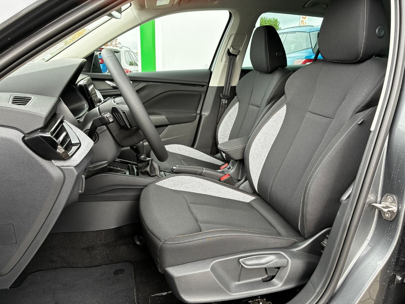 Fahrzeugabbildung SKODA Kamiq Selection 115PS DSG*RFK*PDC*LED*SmartLink