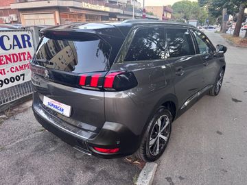 Peugeot 5008 - 5