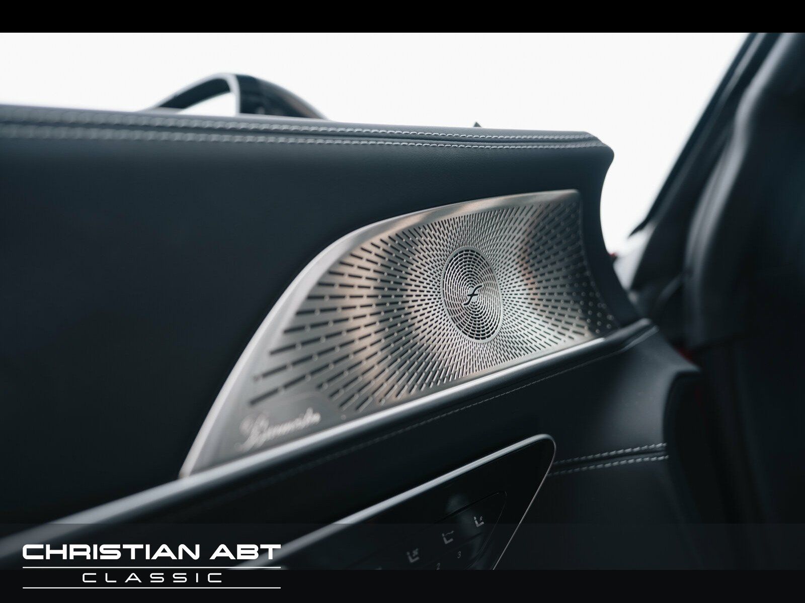 Fahrzeugabbildung Mercedes-Benz SL 63 AMG 4Matic Navi/Nachtsichtass.