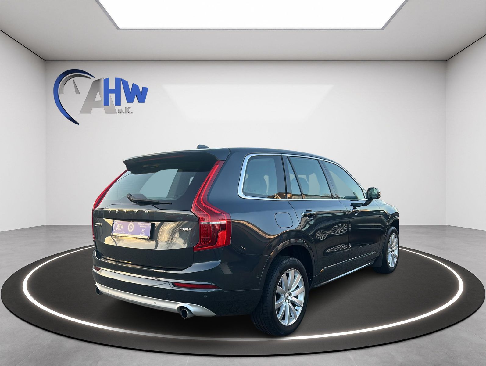 Fahrzeugabbildung Volvo XC90 Momentum AWD