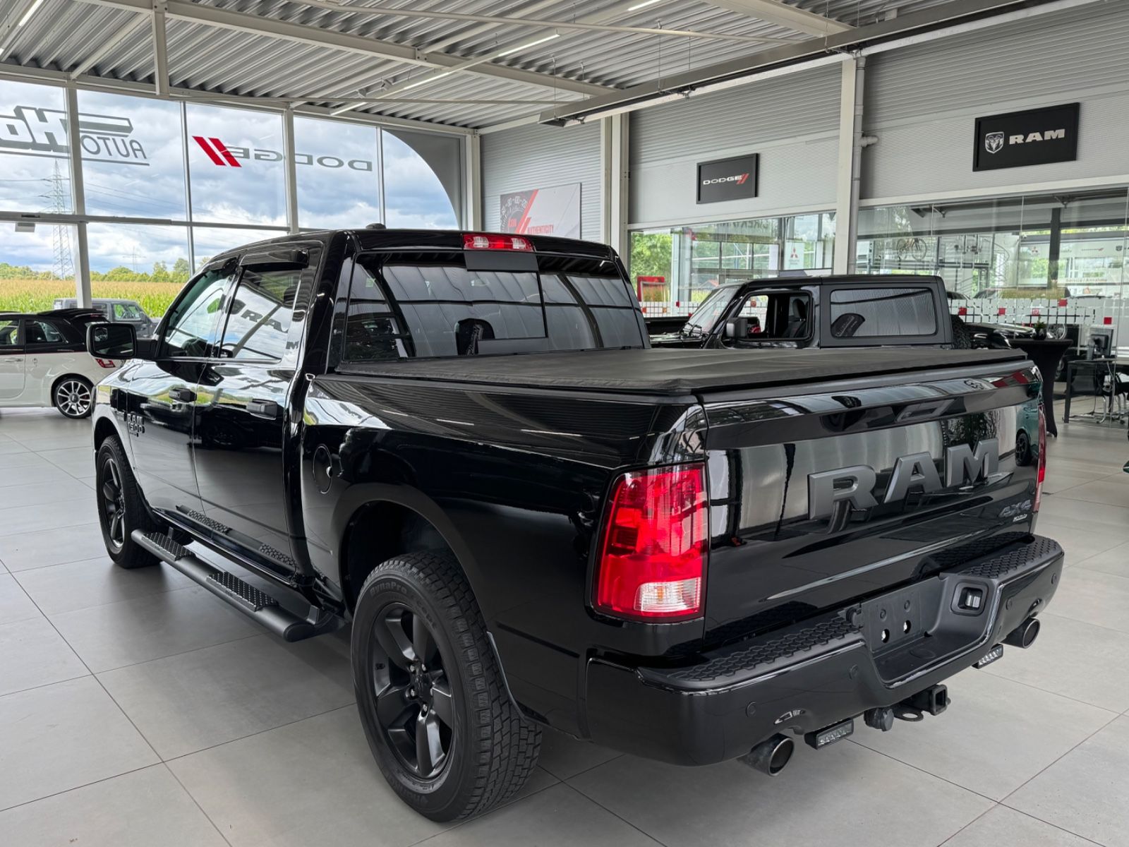 Fahrzeugabbildung Dodge RAM 1500 Classic Black Edition LPG LED TOP