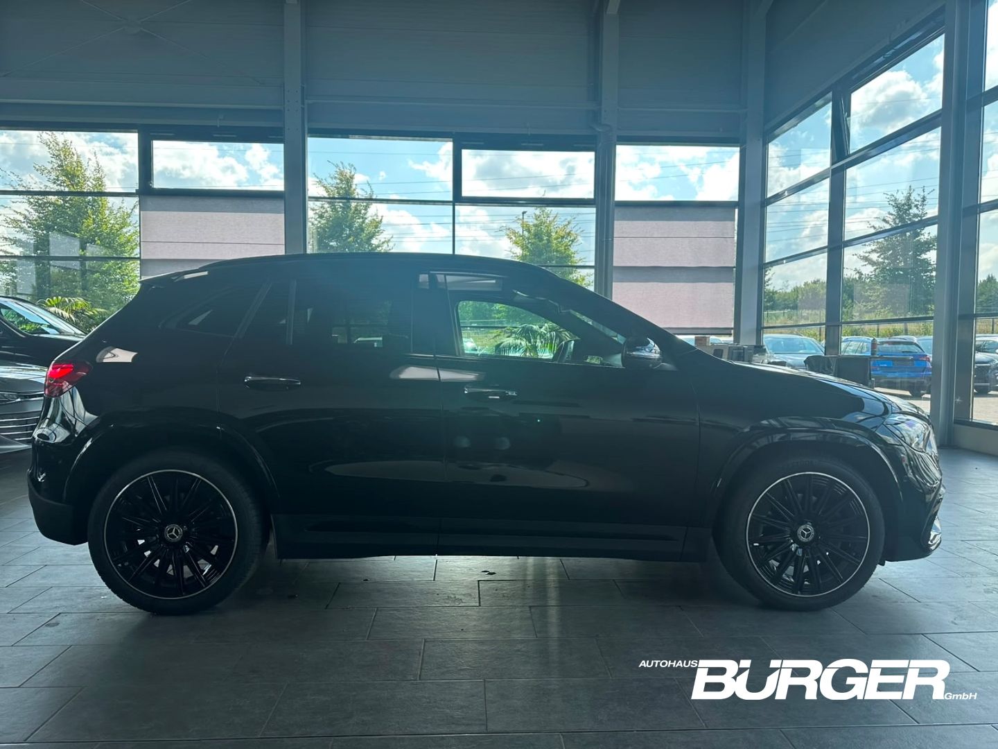 Mercedes-Benz GLA 220 4M AMG Navi Pano Multibeam AHK ACC 360°C foto 5