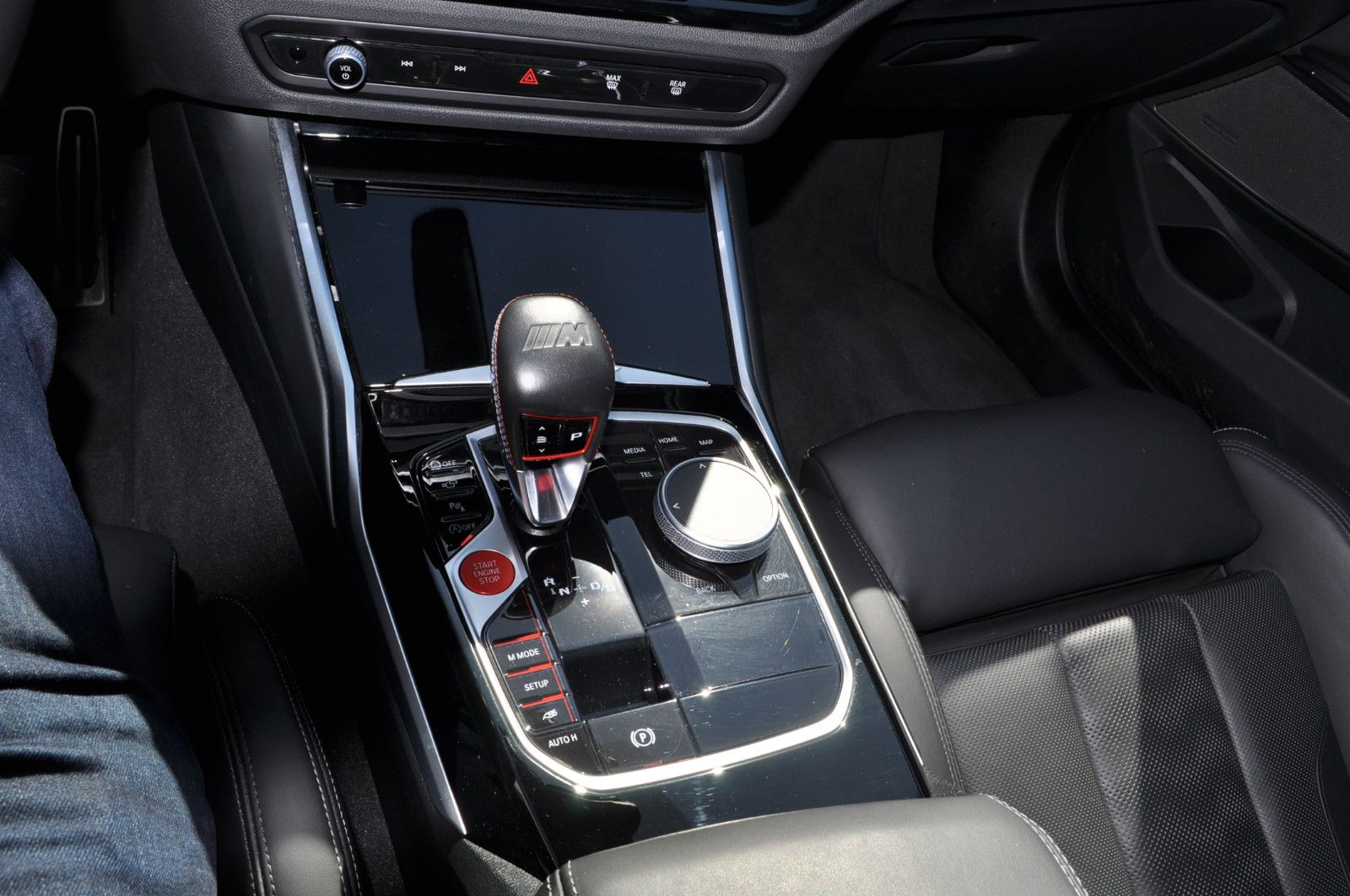 Fahrzeugabbildung BMW M3  Competition Carbon Head up Panoramadach