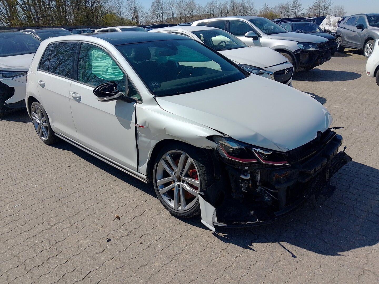 Volkswagen Golf VII Lim. GTI Performance BMT/Start-Stopp