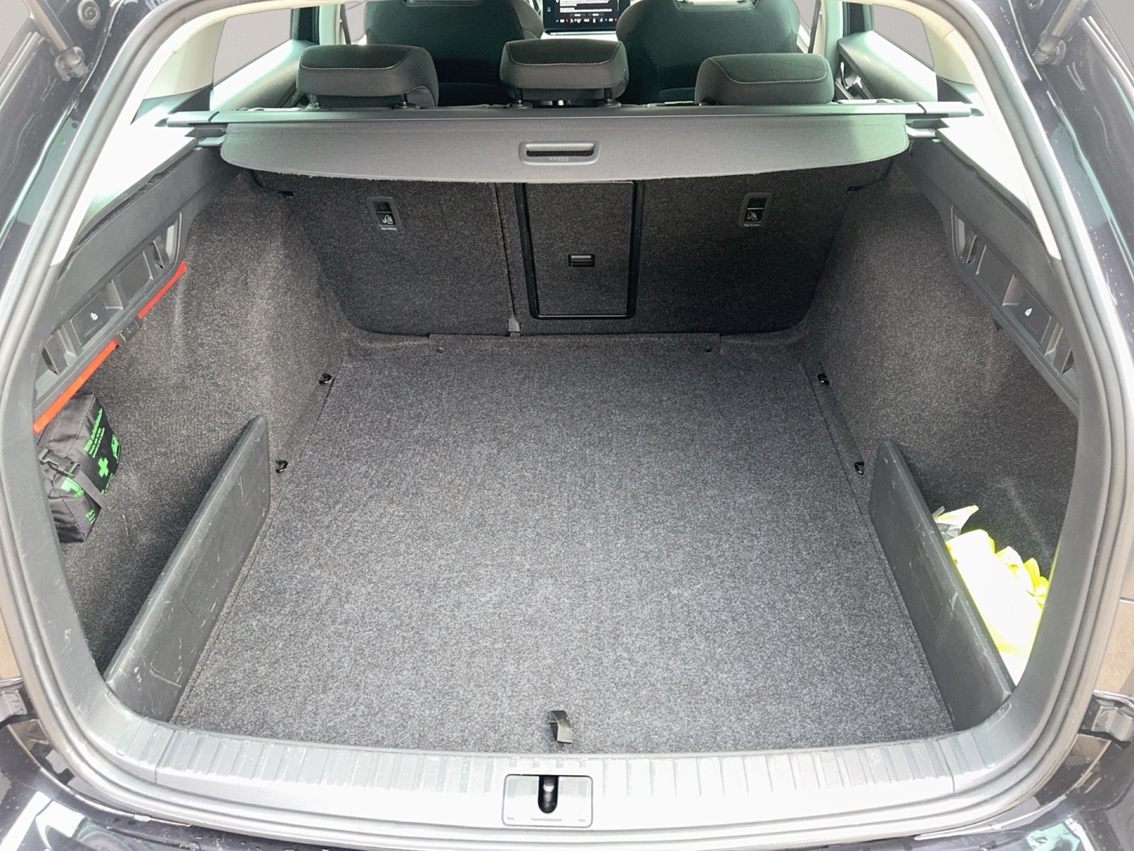 Octavia Combi Clever 2.0 TDI, RearView, LED, SUN