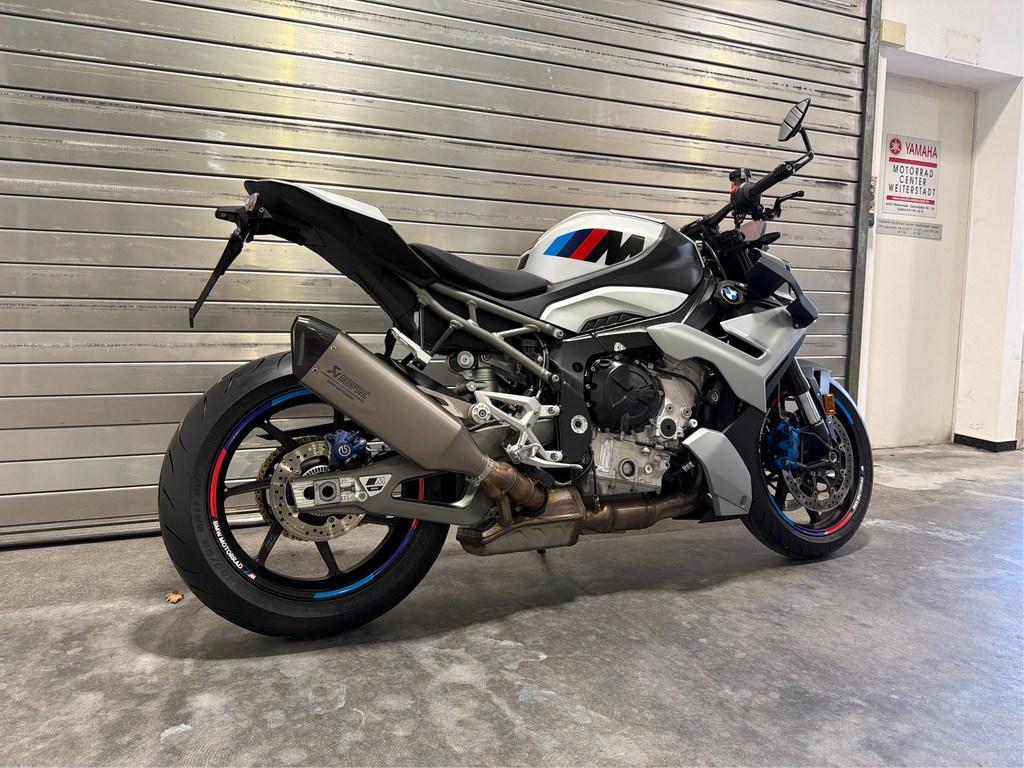 BMW M 1000 R Top Zustand, kaum KM