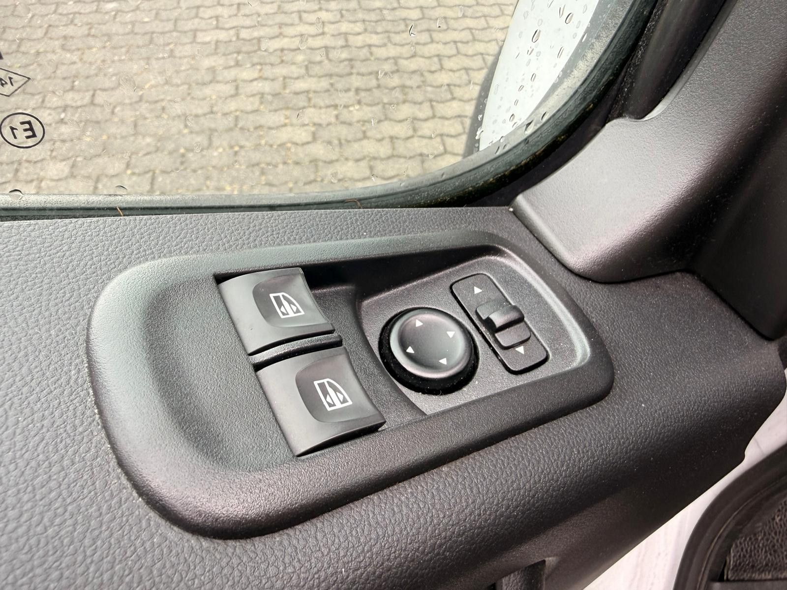 Fahrzeugabbildung Renault Master III Kasten L1H2 HKa 3,5t