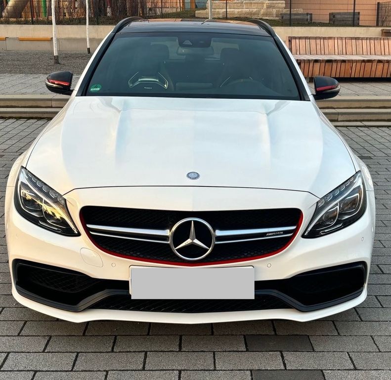 Mercedes-Benz C 63 AMG