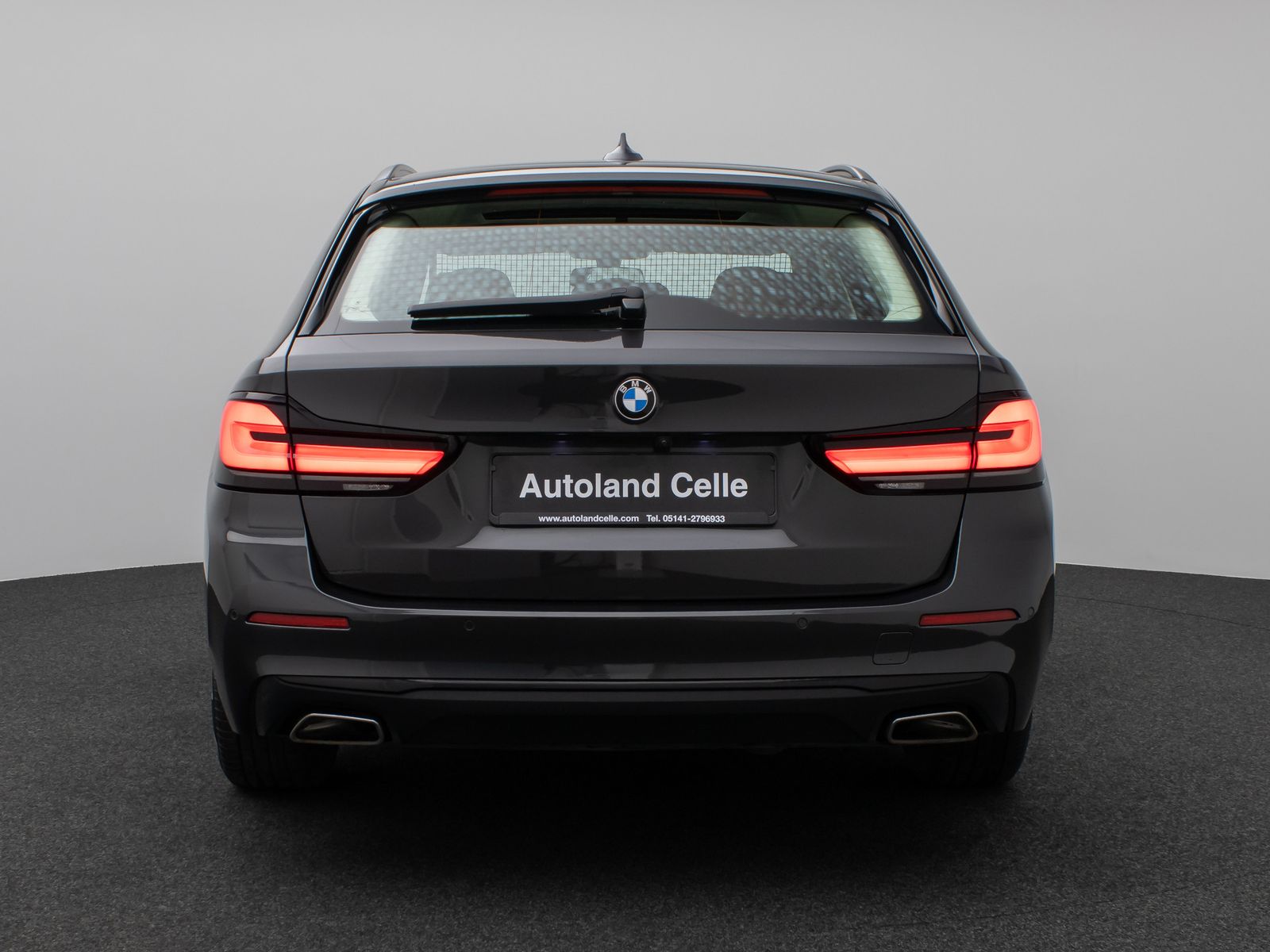 Fahrzeugabbildung BMW 530d Panorama Laser Kamera HUD DAB HiFi Komfort