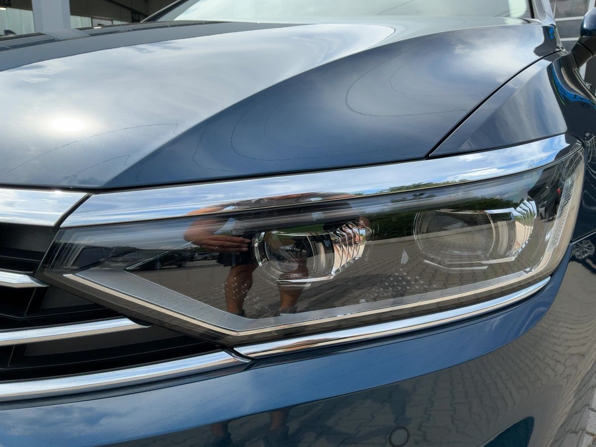Volkswagen Passat Variant - Bild 22