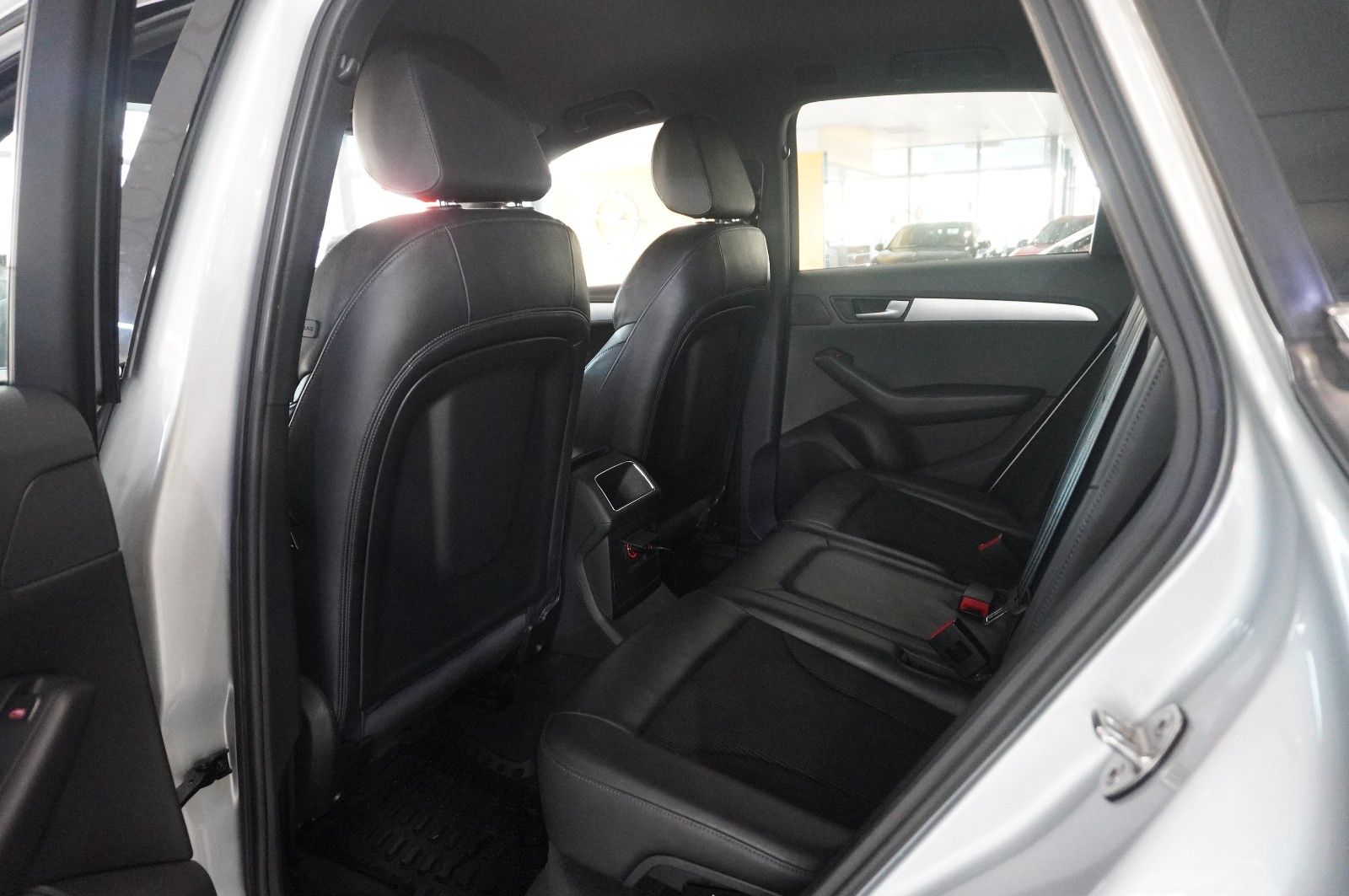 Fahrzeugabbildung Audi Q5 3.0 TDI V6 S-LINE QUATTRO NAVI/BI-XENON/SPORT