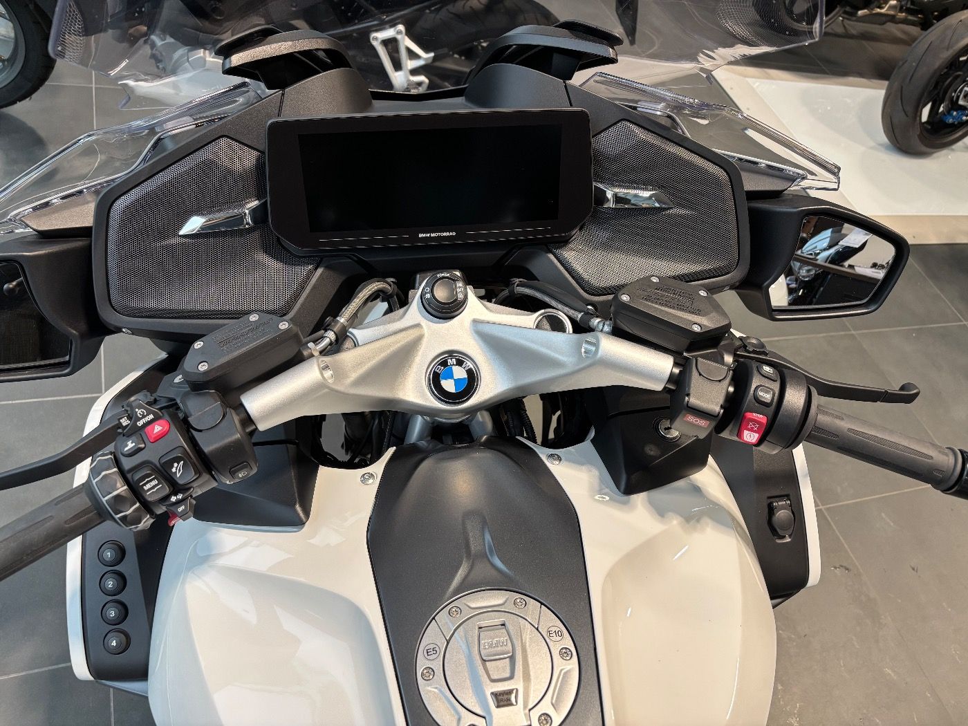 Fahrzeugabbildung BMW R 1250 RT 2 Pakete ACC