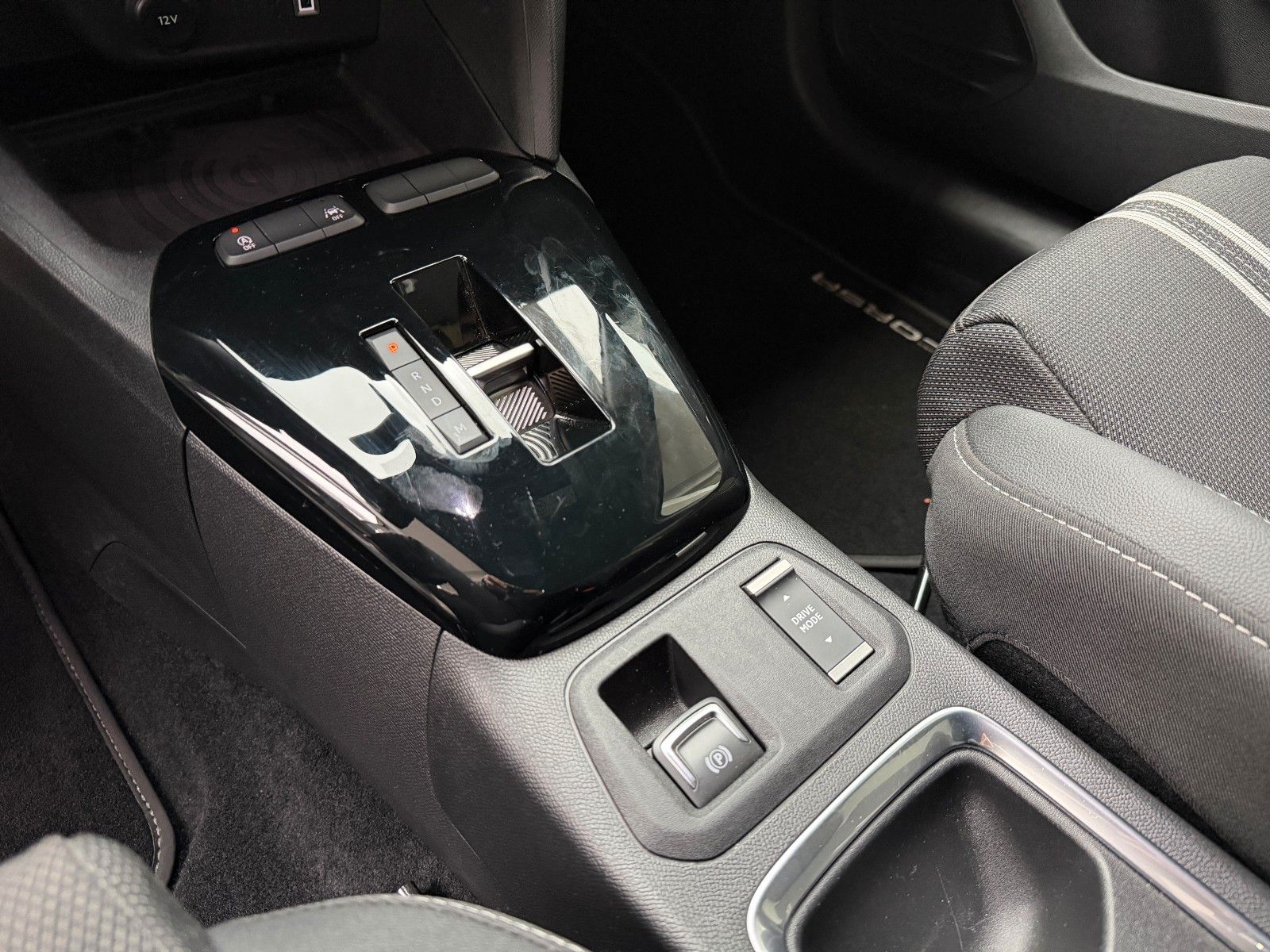 Fahrzeugabbildung Opel Corsa F GS 130 PS Automatik/Navi/Kamera!
