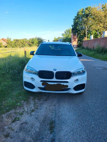 BMW BMW X5 xDrive 25D M Paket zu verkaufen