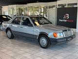 Mercedes-Benz 300 Turbodiesel W124 H-Kennzeichen - Mercedes-Benz 300: Turbo
