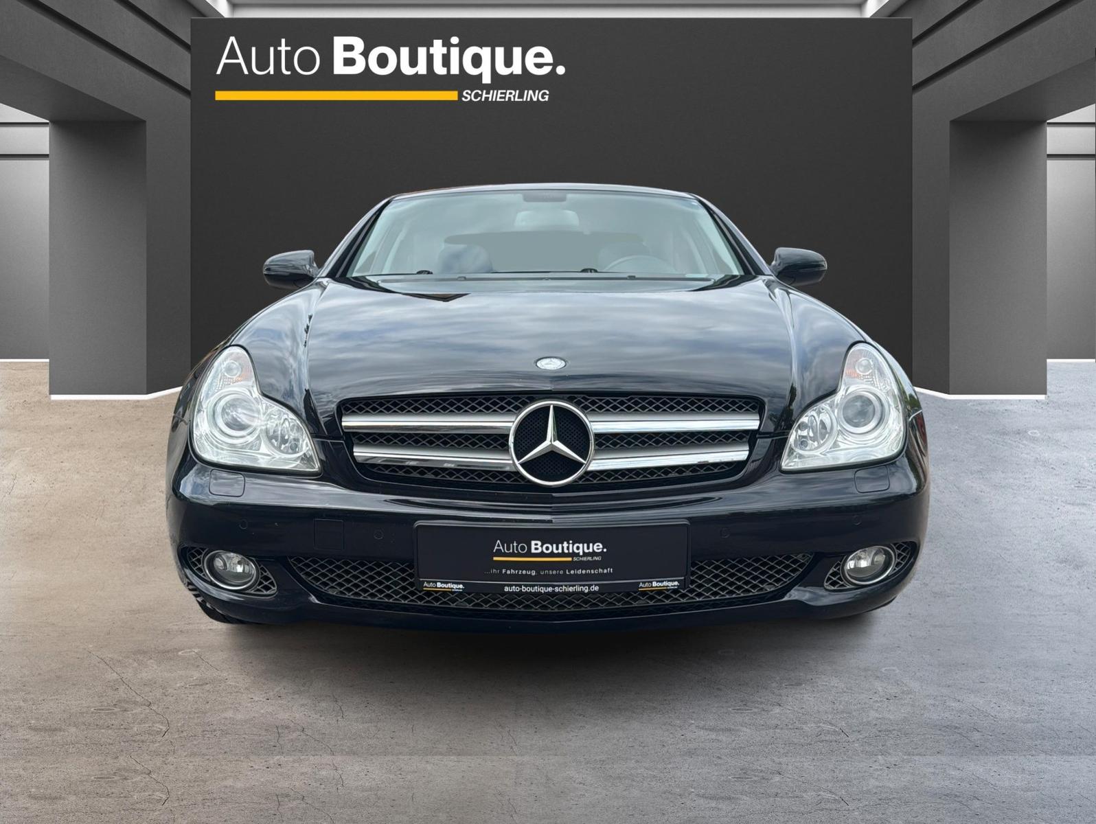 Mercedes-Benz CLS 300 7G-TRONIC /NAVI/LEDER/H&K SOUND/PANO