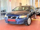 Volvo V50 Kombi 1.6 D Kinetic - Volvo V50 mit Diesel-Antrieb: 1.6