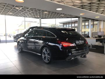 Mercedes CLA 200 Shooting Brake - 12