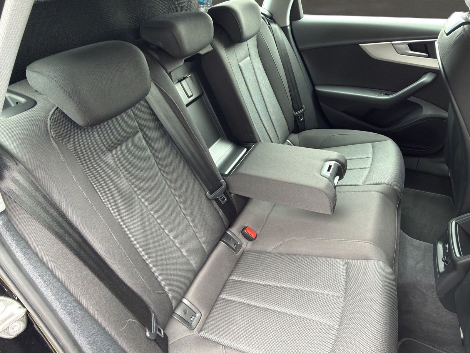 Audi A4 - Bild 15