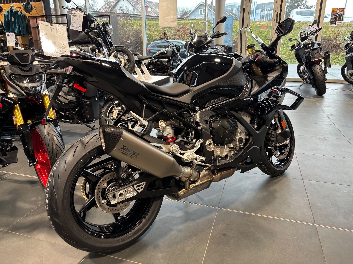 Fahrzeugabbildung BMW S 1000 RR Race- und Dynamikpaket