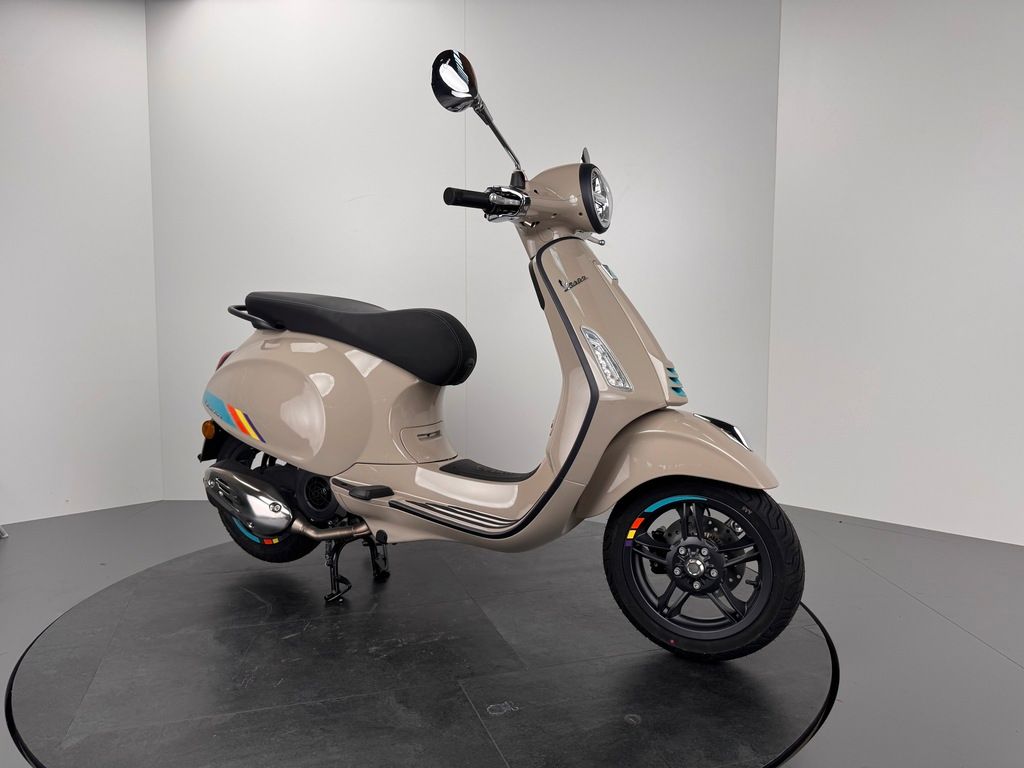 Fahrzeugabbildung Vespa PRIMAVERA 125 SPORT E5+ *NEUFAHRZEUG