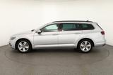 Volkswagen Passat 2.0 TDI DSG IQ-Light AHK ACC Navi Kamera - mit Diesel-Antrieb: Sitzheizung, Kombi, mit Klimaautomatik