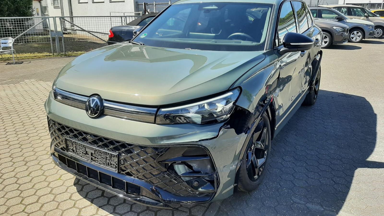 Volkswagen Tiguan 2.0 TDI  R-Line-Kamera-Navigation
