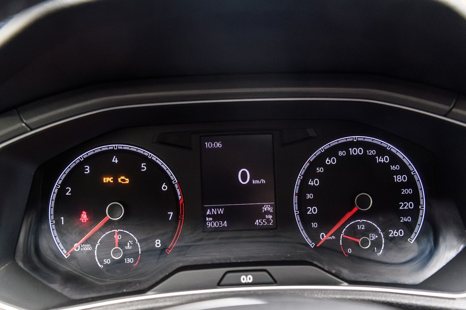 Fahrzeugabbildung Volkswagen T-Roc Style +Bicolor +Navi *GJR+SHZ+LANE ASS