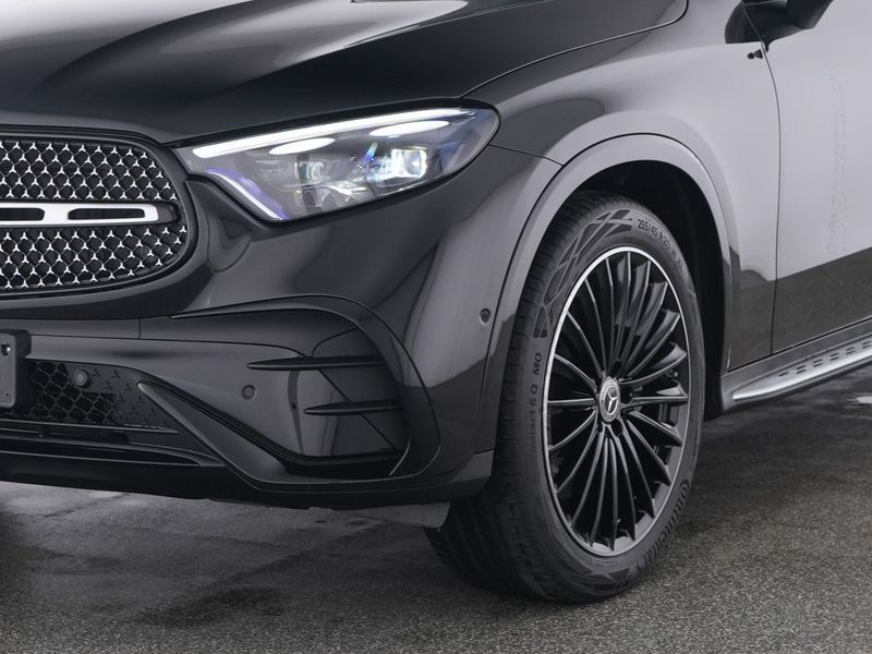 Fahrzeugabbildung Mercedes-Benz GLC 300 AMG*HEAD-UP*BURMESTER*PANO*MEMORY*AHK