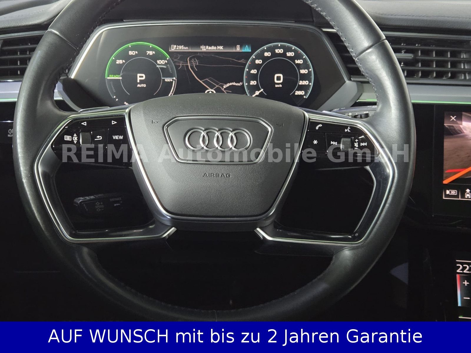Fahrzeugabbildung Audi e-tron 55 quattro advanced, AHK, Virtual, ACC
