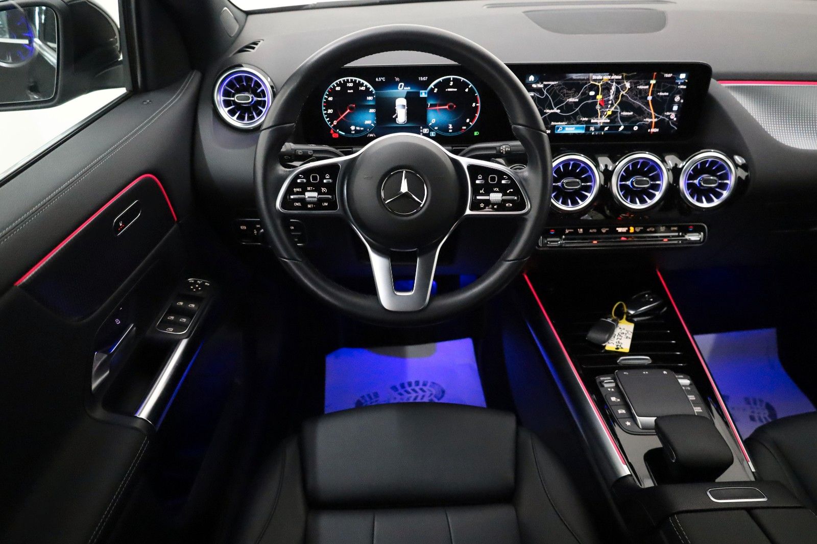 Fahrzeugabbildung Mercedes-Benz GLA 200 Progressive,Leder,Navi,LED,SH,Kamera,