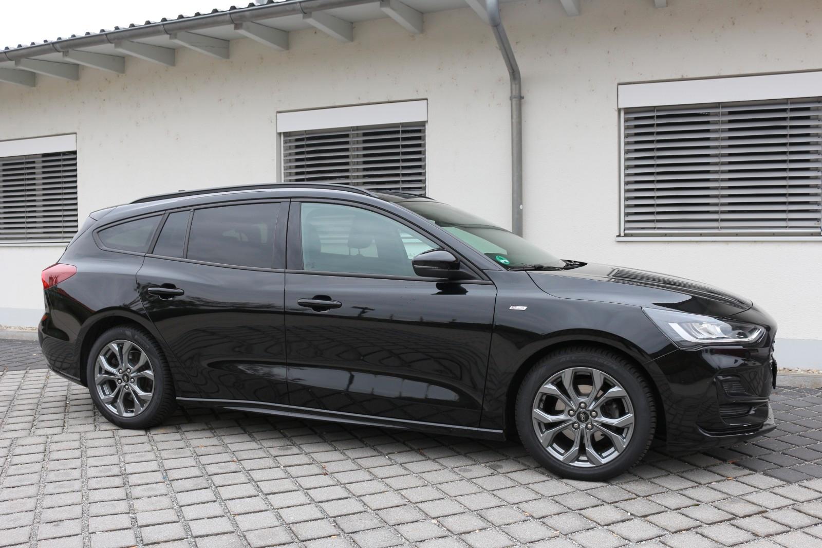 Ford Focus Turnier ST-Line X