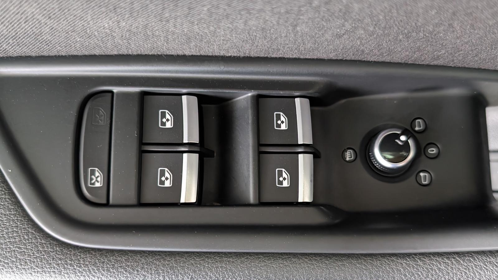 Audi A4 Avant 35 TDI sport S-tronic LED * Navi