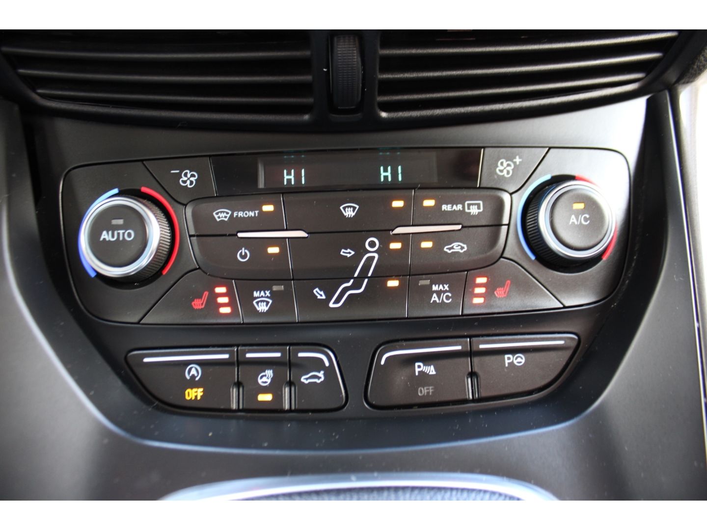Fahrzeugabbildung Ford Grand C-Max Titanium 7-Sitze Xenon Navi RFK TWA