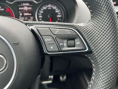 Fahrzeugabbildung Audi Q2 35 TDI sport S LINE ACC KEYLESS LED