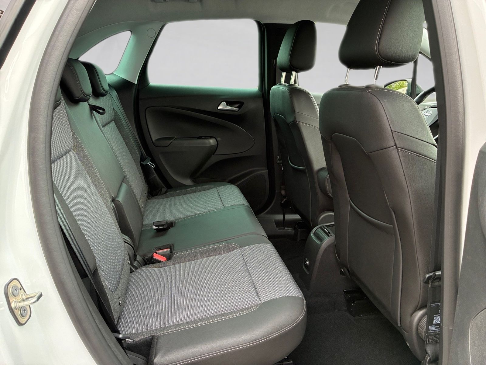 Fahrzeugabbildung Opel Crossland 1.2 Turbo Elegance Kamera,LED,Matrix