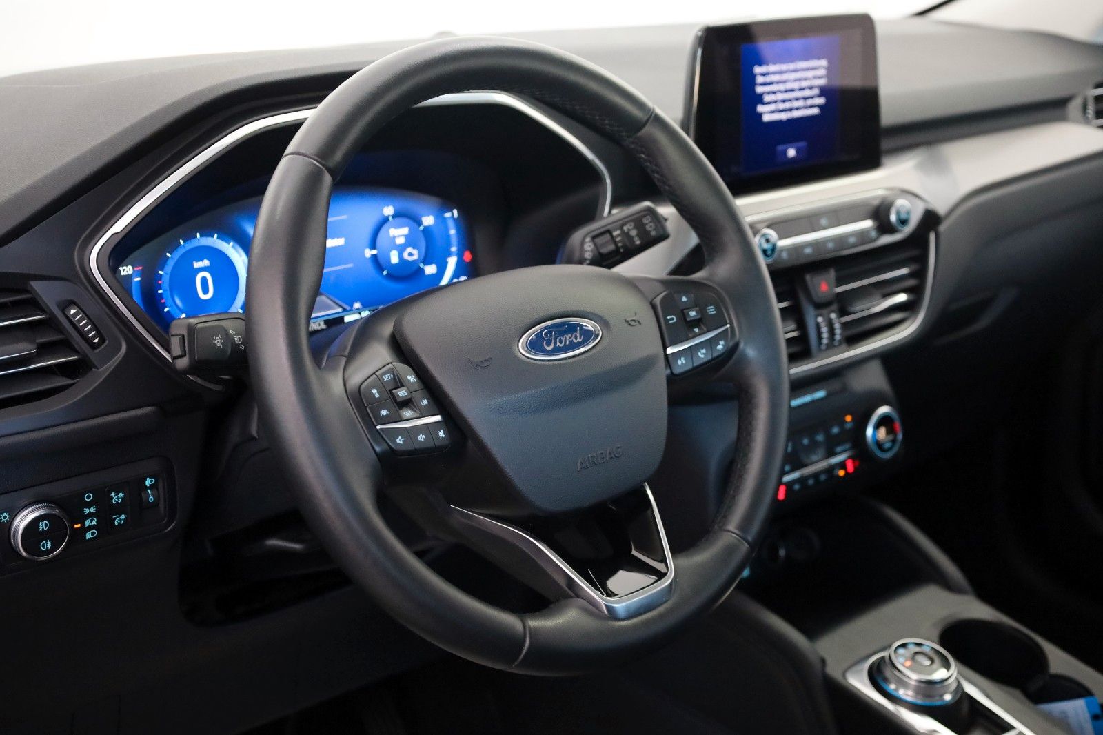 Fahrzeugabbildung Ford Kuga Plug-In Hybrid Titanium,Navi,LED,ACC,Kamera