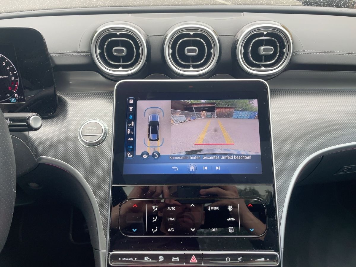 Fahrzeugabbildung Mercedes-Benz C 300 e T-Modell AMG/Night/Pano/AHK/360°/Digital