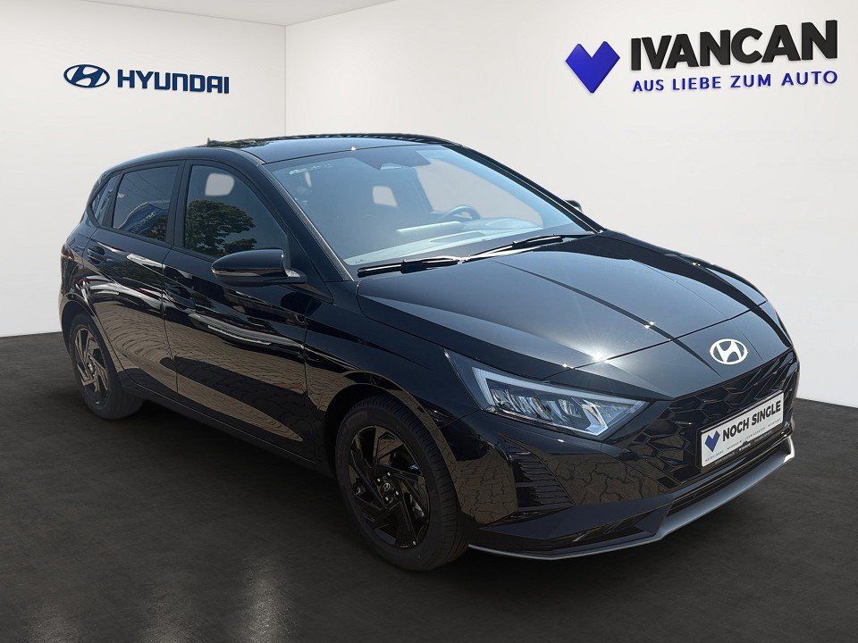 Fahrzeugabbildung Hyundai i20 1.0T 90PS Blackline