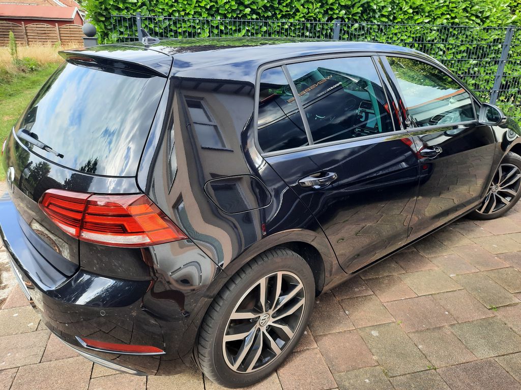 Image of Volkswagen Golf
