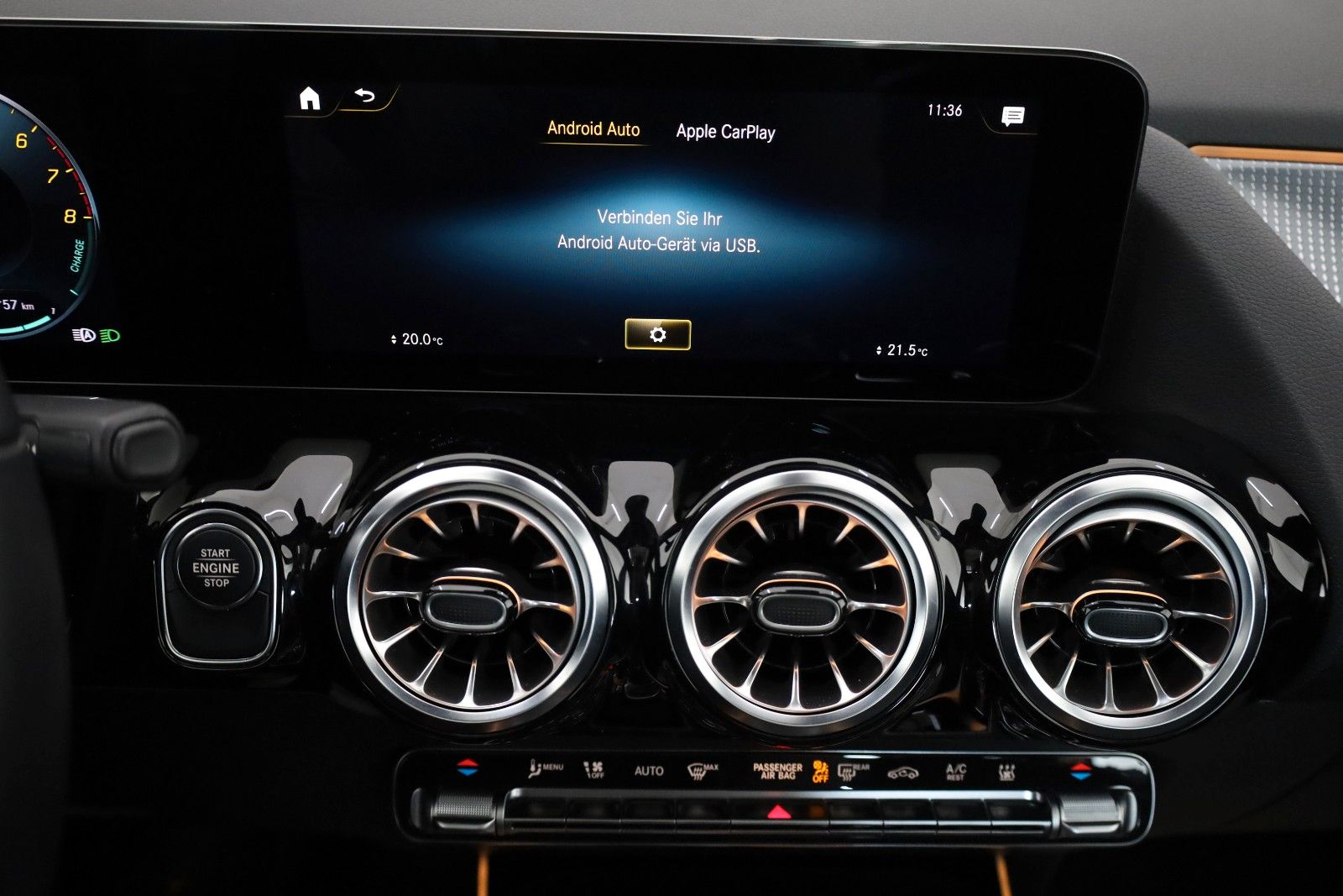 Fahrzeugabbildung Mercedes-Benz GLA 250 e, Progressive,Leder,Panorama,LED,Kamera