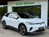 Volkswagen ID.4 Pro Performance 150kW Pano 360° Matrix ACC - mit Elektro-Antrieb: Weiß, Geländewagen