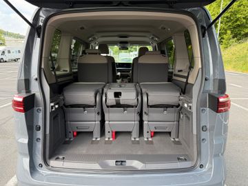 Volkswagen T7 Multivan 2.0TDI DSG Life Edition NAV RFK SHZ