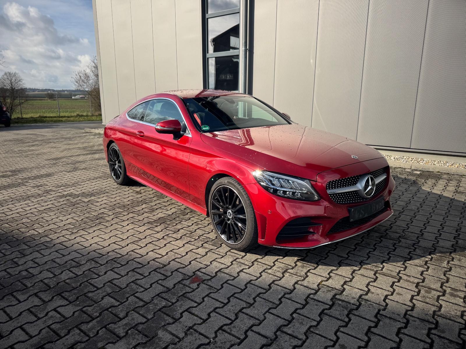 Mercedes-Benz C 300 Coupe*AMG-Line*Garantie*LED*el.Sitze*Apple